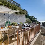 2 Bedroom Awesome In Σπίτι διακοπών
