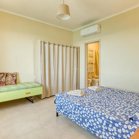 Holiday home 2 Bedroom Awesome In Cipressa