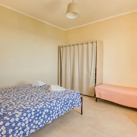 2 Bedroom Awesome In