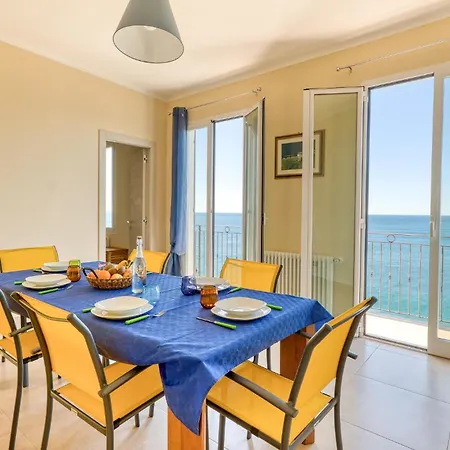 Сasa de vacaciones 2 Bedroom Awesome In