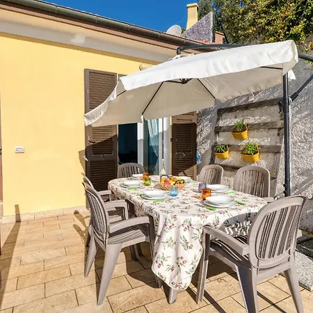 2 Bedroom Awesome In * Cipressa