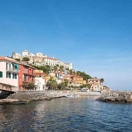 بيت للعطل 2 Bedroom Awesome In *