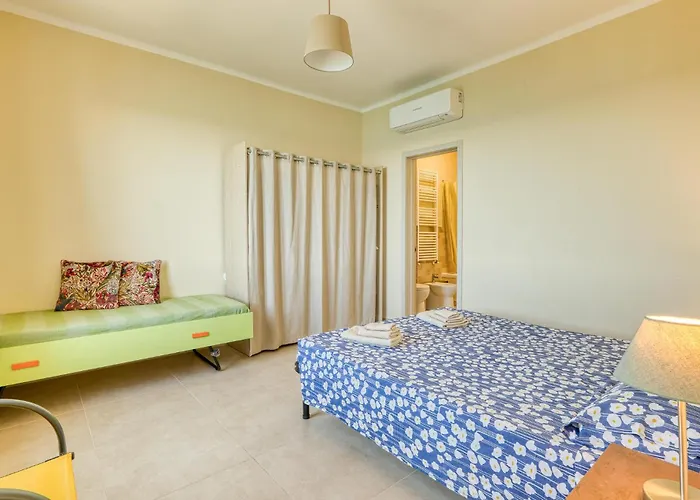 Semesterbostad 2 Bedroom Awesome In Cipressa