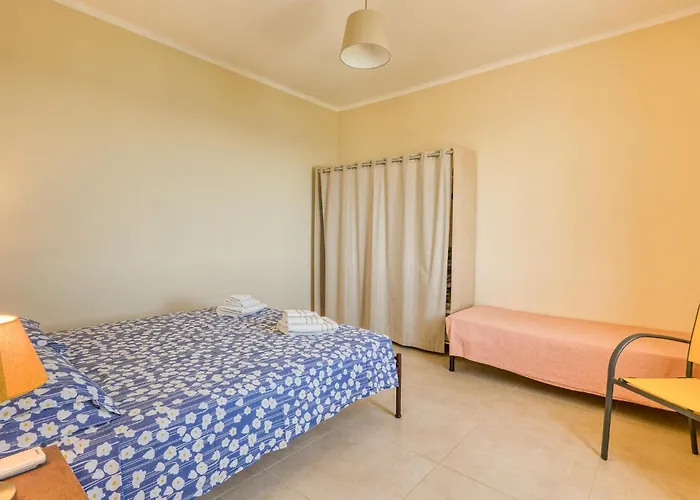 2 Bedroom Awesome In