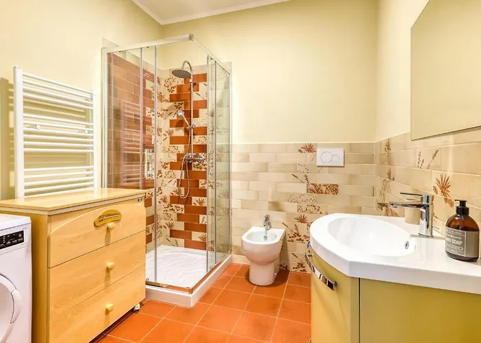 2 Bedroom Awesome In *