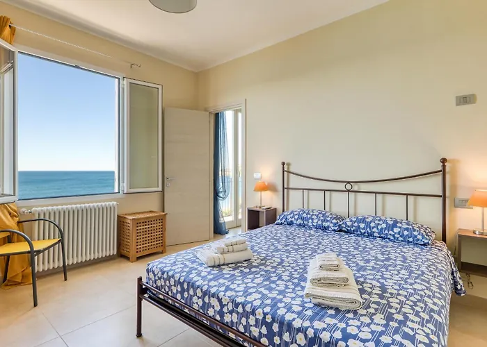 2 Bedroom Awesome In Semesterbostad *