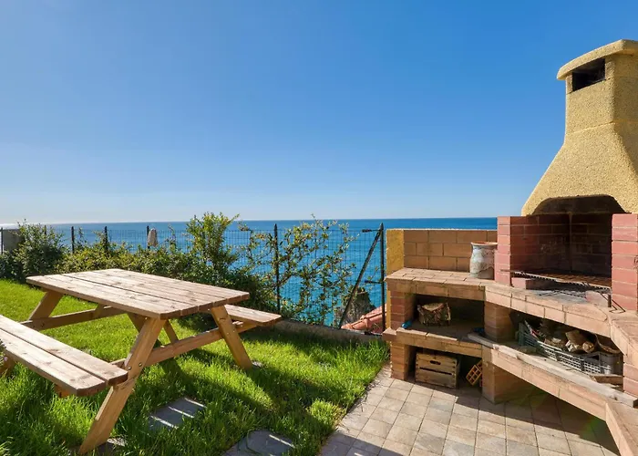 2 Bedroom Awesome In Cipressa